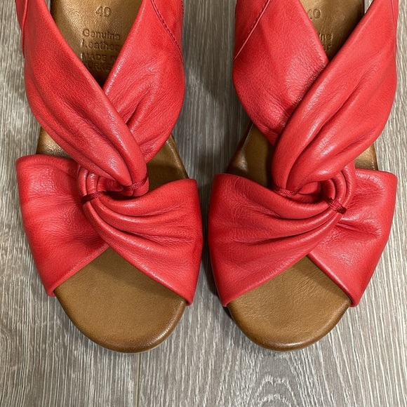 Spring Step Madeleine Red Leather Heeled Dress Sandals EU 40 (US 9) - Picture 3 of 16